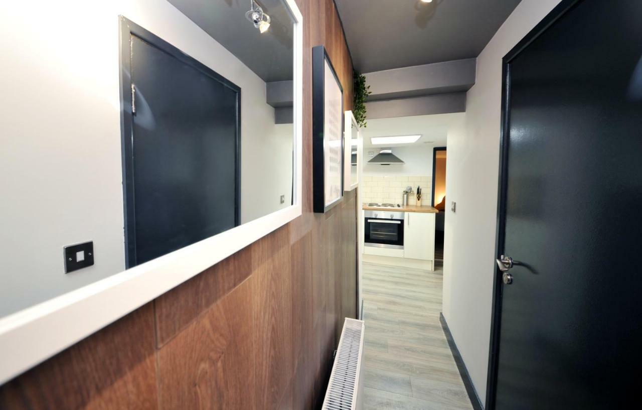 Stone'S Throw City Centre - Tv In Every Bedroom! Swansea Exteriér fotografie